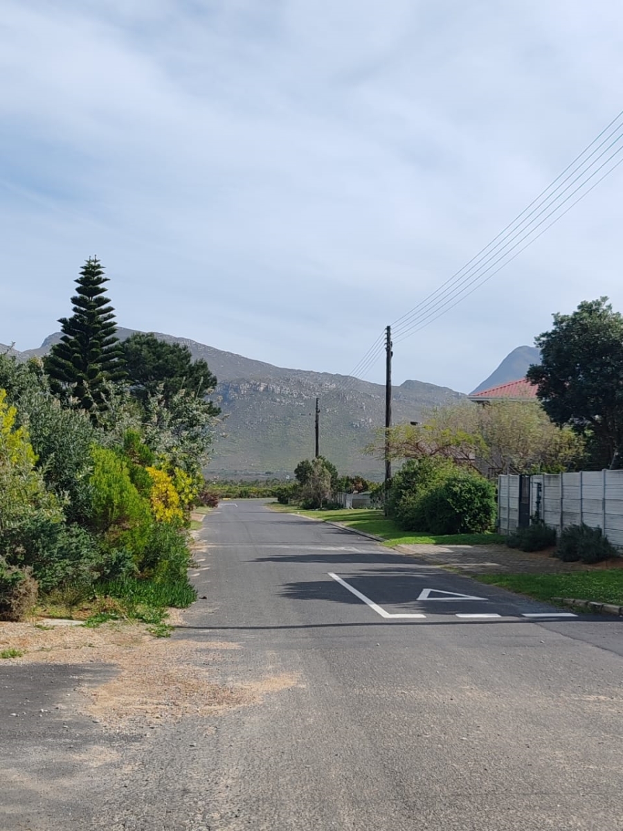 4 Bedroom Property for Sale in Palmiet Western Cape